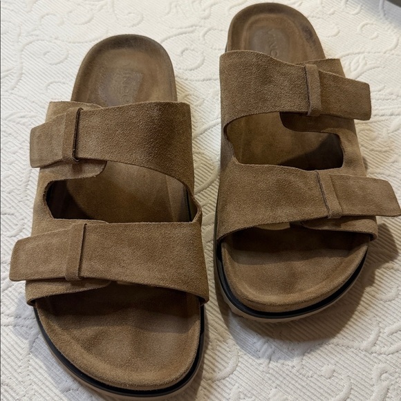 Vince Men\'s Duke Brown Suede Slide Sandals. Size 13. main image 7